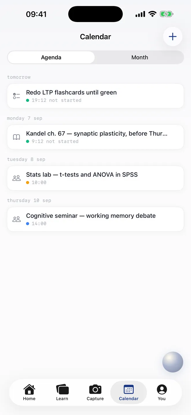 The Calendar tab: an agenda of classes, deadlines and readings